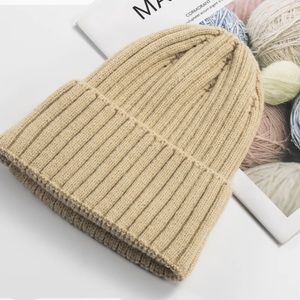 2chic winter beanie in khaki